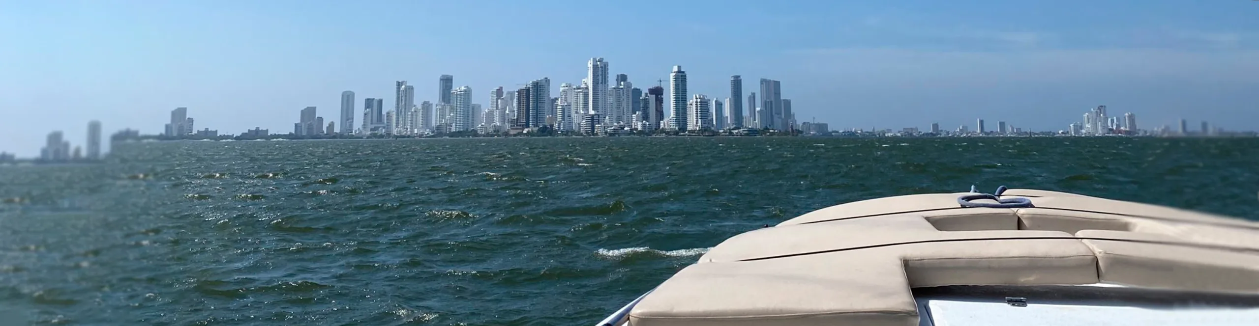 BOTE DEPORTIVO FULL DAY ISLAS DEL ROSARIO