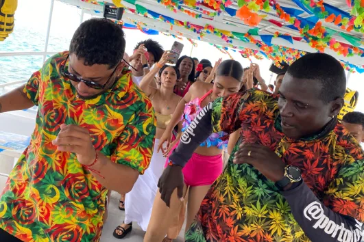 TOUR BAHÍA – TEMÁTICA CARNAVAL