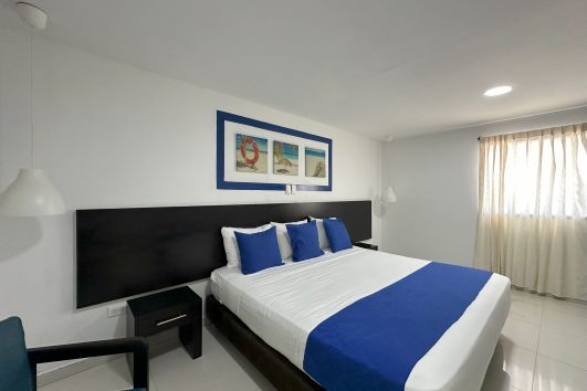 HABITACIÓN DOBLE MATRIMONIAL