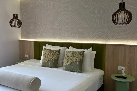 HABITACIÓN DOBLE MATRIMONIAL